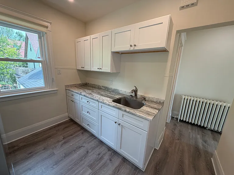 278 Colvin Ave #4 — Photo 8