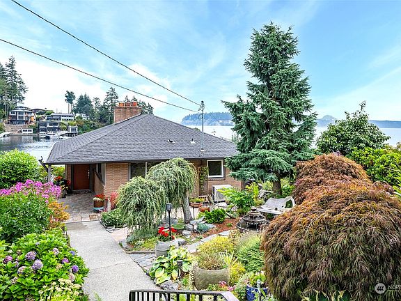 3rd image of 2819 Harborview Drive