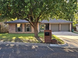 3402 Laguna Dr, Austin, TX 78741