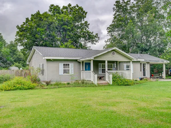 112 Russell St, Holly Hill, SC 29059