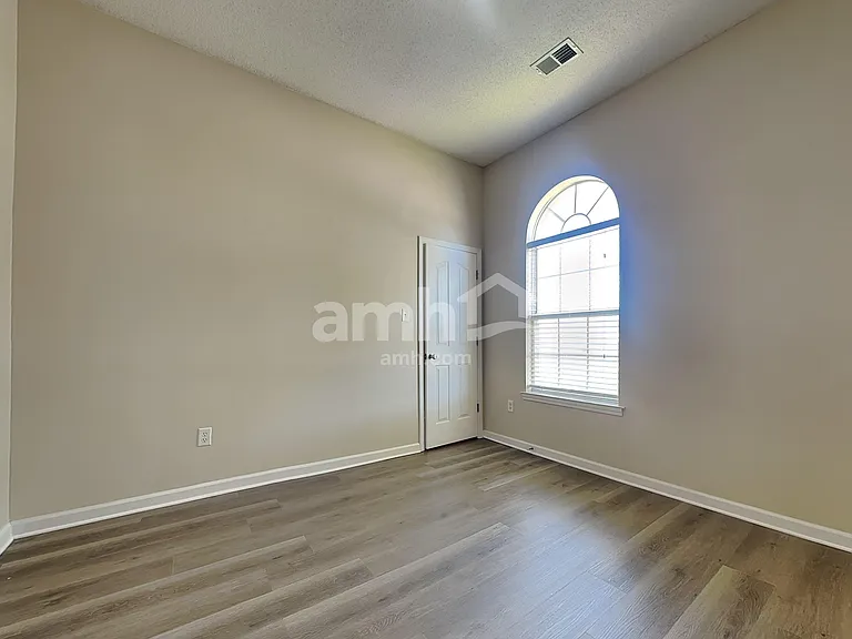 13148 Braybourne Pkwy — Photo 13