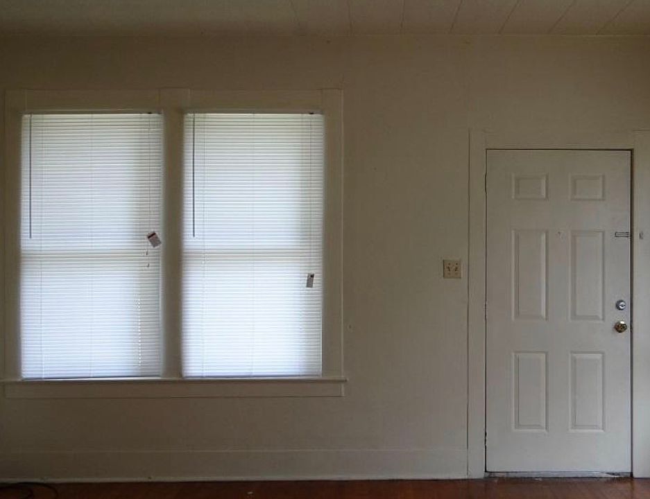 1st image of 2435 Neches St