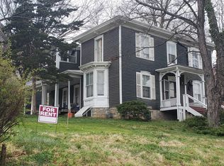 1147 Ohio St #A/B, Lawrence, KS 66044