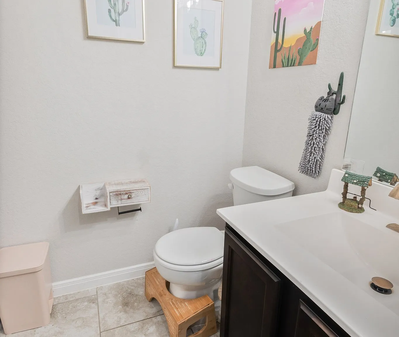 Spacious 4 Bed/3.5 Bath Single Family Home in San Antonio, TX - Available 8/20 - $2300 — Photo 4