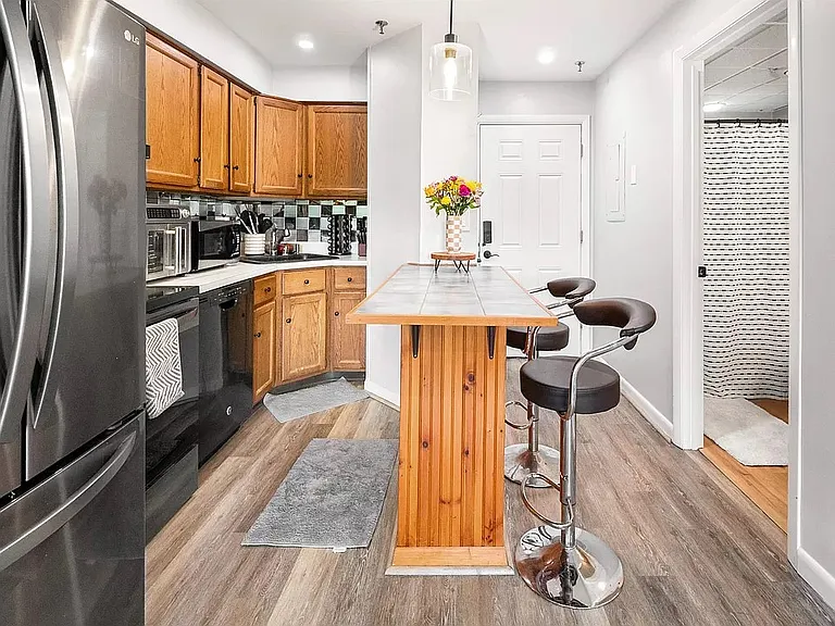 133 E Mountain Rd #3E13 — Photo 4