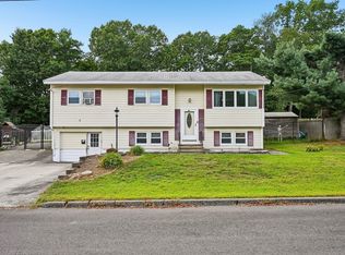 12 Barnard Rd, Lawrence, MA 01843