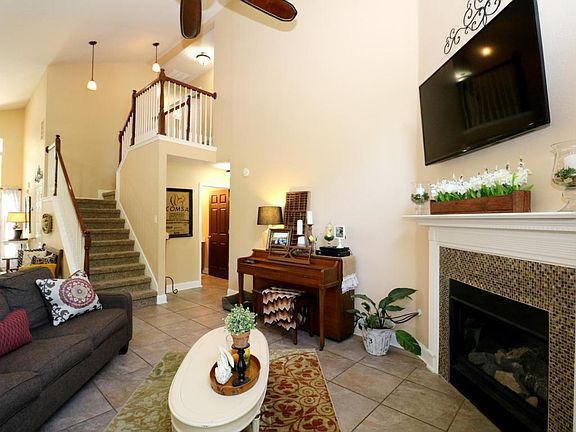 5th image of 432 Fort Drum Ct