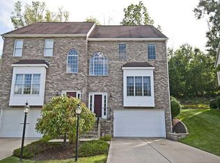 120 Hampshire Dr, Cranberry Township, PA 16066
