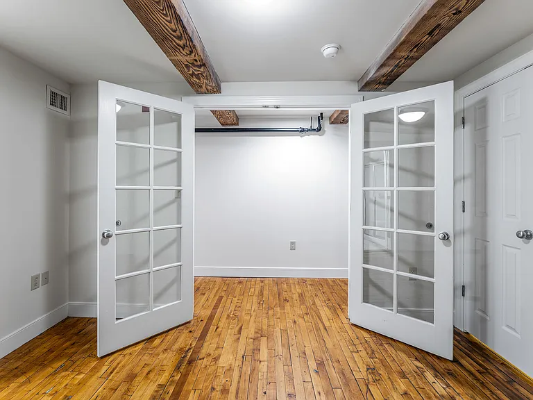 Cigar Lofts — Photo 54