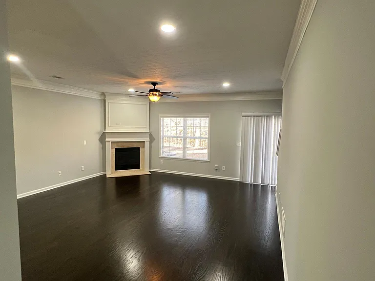 1579 River Main Ct — Photo 4