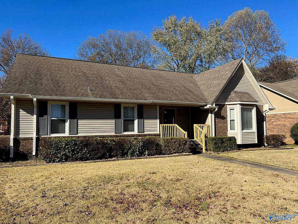1st image of 152 Whisperwood Ln