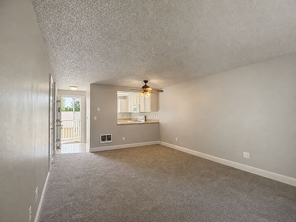 5th image of 13216 NE Salmon Creek Ave Unit S2