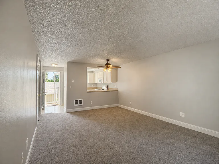 13216 NE Salmon Creek Ave #S2 — Photo 5