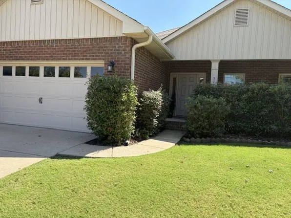 313 Beaver Ridge Trl SW, Huntsville, AL 35824
