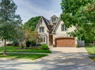 640 S Washington St, Elmhurst, IL
