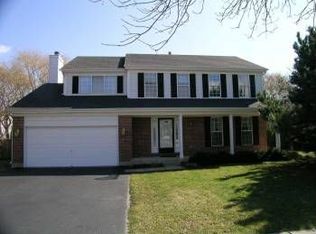 944 Manchester Rd, Lake Zurich, IL 60047