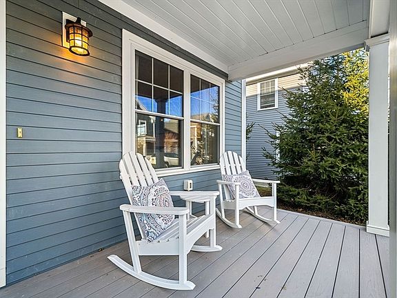 3rd image of 5 Daley Dr #5