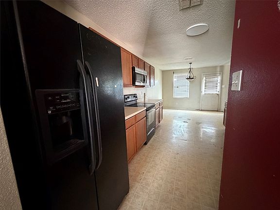 4th image of 3473 Post Oak Dr