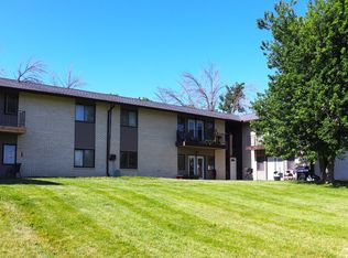 2150 Edgewood Rd NW #12, Cedar Rapids, IA 52405