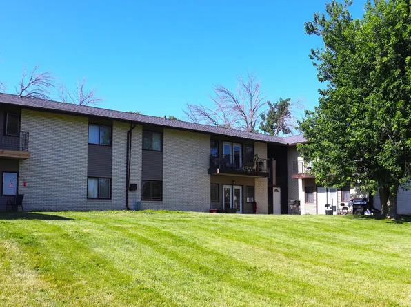 2150 Edgewood Rd NW APT 5, Cedar Rapids, IA 52405