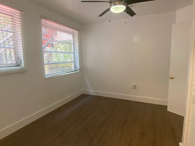 1550 Jefferson Ave #2A — Photo 6