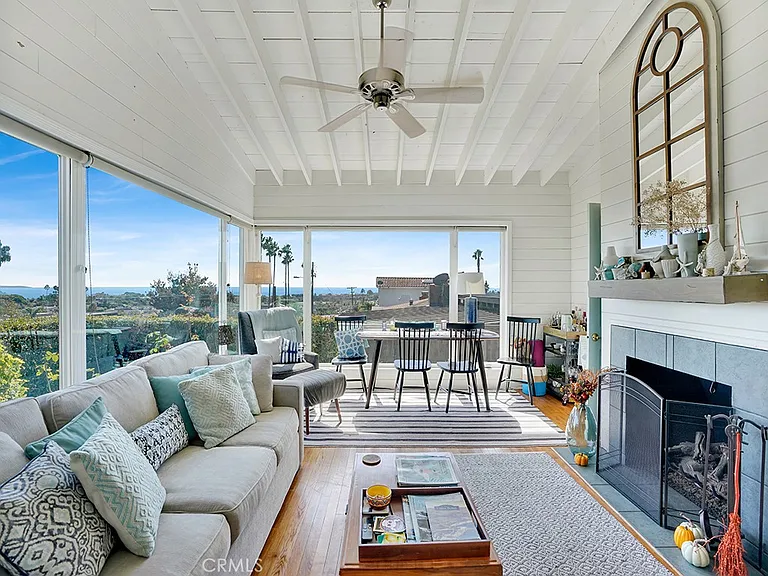 33841 Golden Lantern St — Photo 2