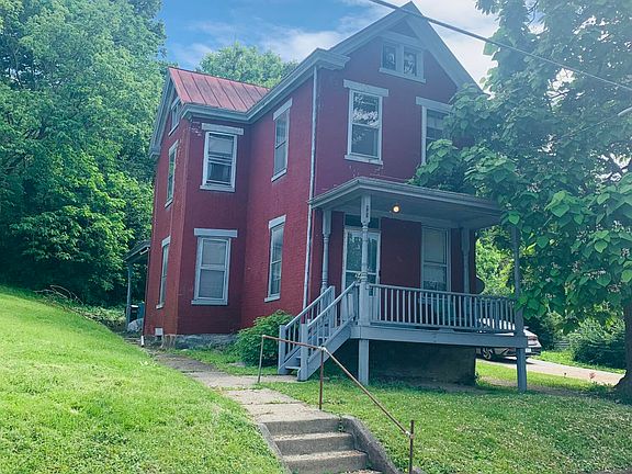 2nd image of 943 John St