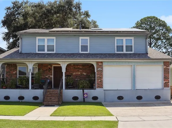 585 Oakwood Dr, Terrytown, LA 70056