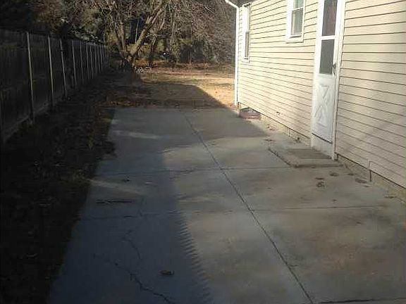 2nd image of 151 De Pinedo St