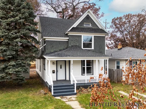 821 College Ave NE, Grand Rapids, MI 49503