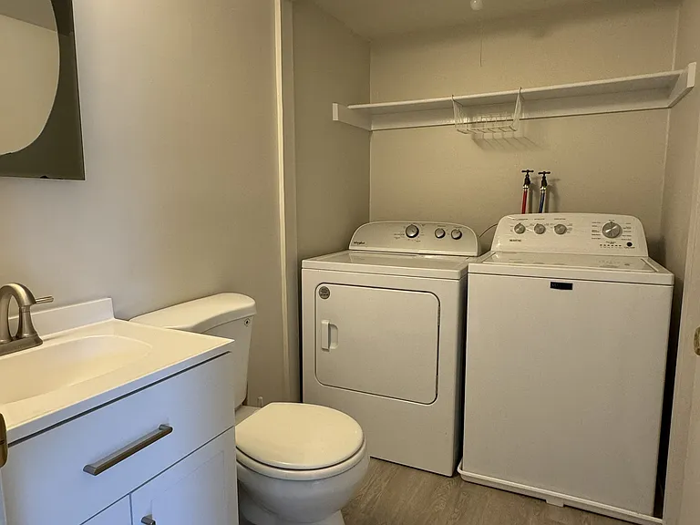 1479 Harford Square Dr — Photo 4