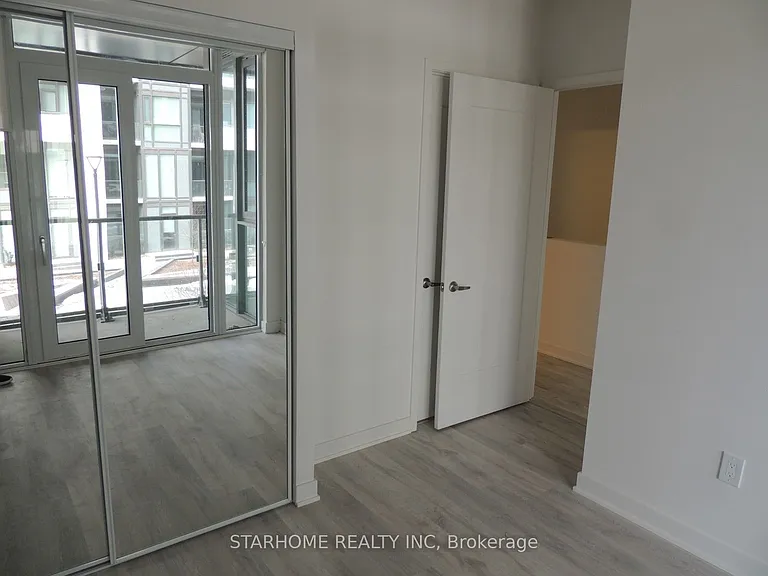 200 The Esplanade #114 — Photo 9