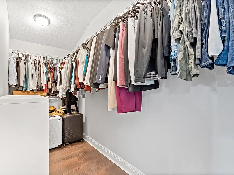 9105 Carolina Wren Dr — Photo 21
