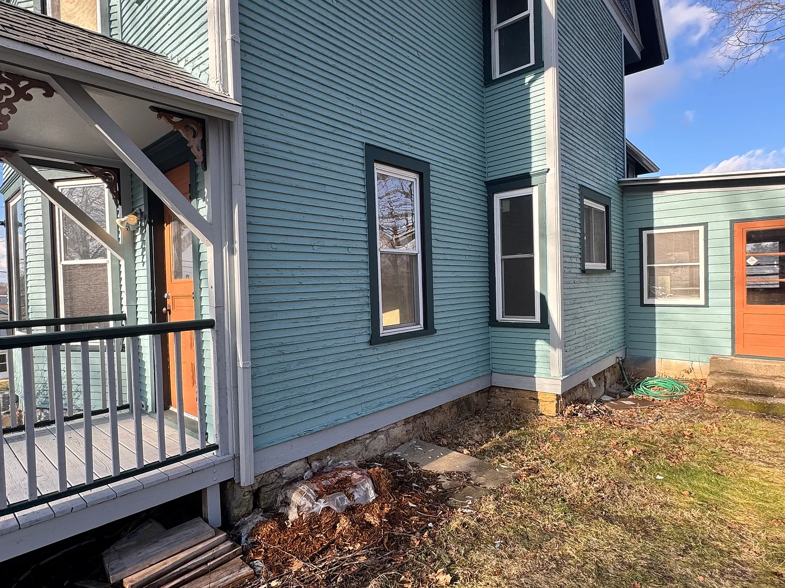 3 bed, 1700 sqft, $2,200 — Photo 2