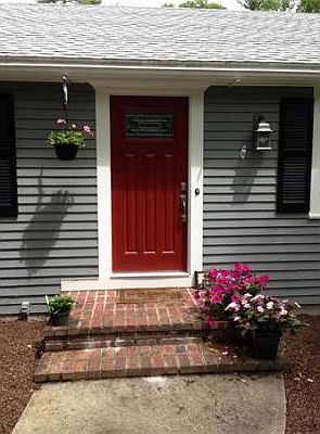 2nd image of 121 Tower Hill Dr