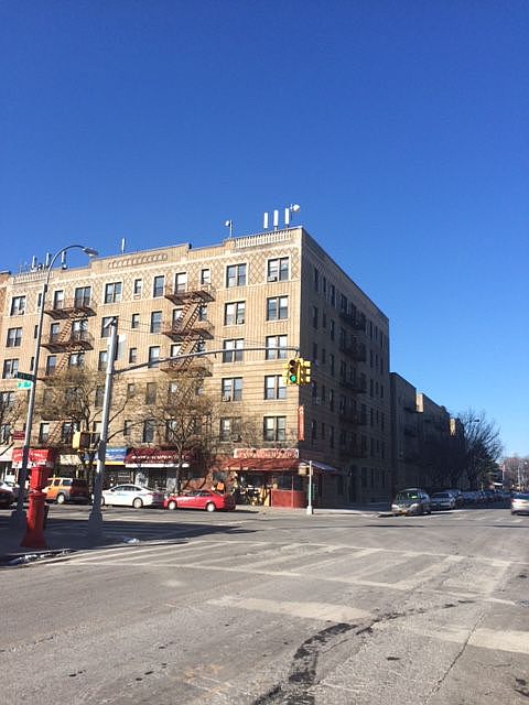 2nd image of 2924 21st Ave APT 3B