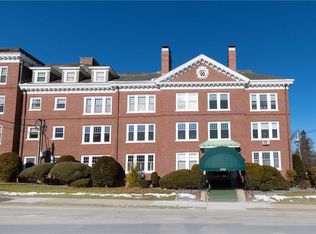 242 President Ave APT 9, Providence, RI 02906