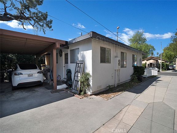 5th image of 1428 N Hill Ave