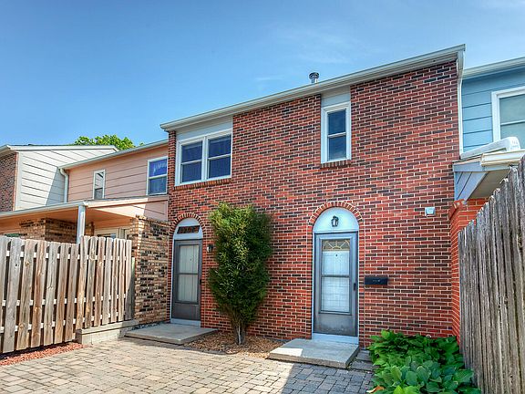 2nd image of 1208 Truman Pl
