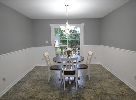 3rd image of 2536 Ashford Dr