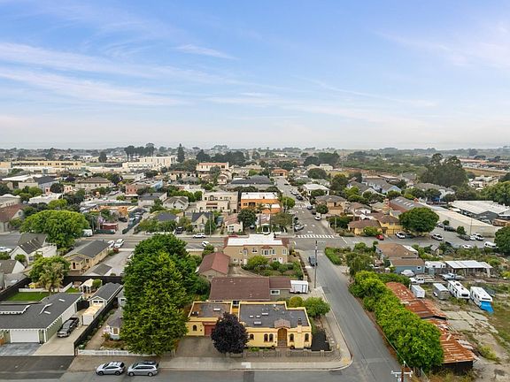 4th image of 402 San Benito St