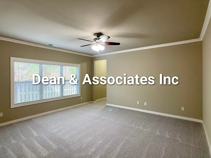 472 Lake Chelsea Way — Photo 10