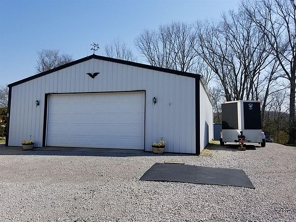 2nd image of 118 Oldham Dr