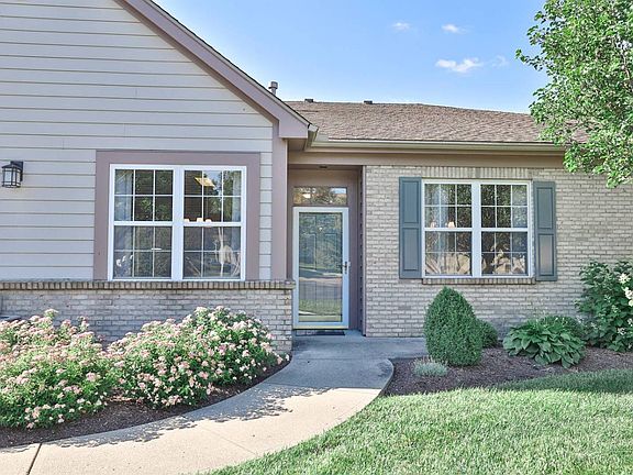 3rd image of 8407 Arbor Ln