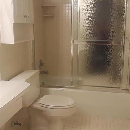 5th image of 30975 Pointe Of Woods Dr Unit 18