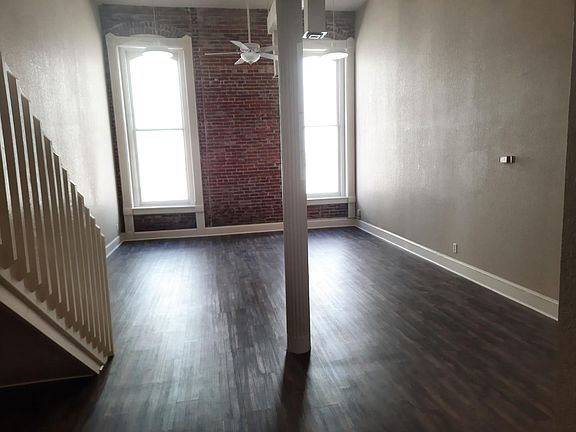 3rd image of 224 N 4th St #306