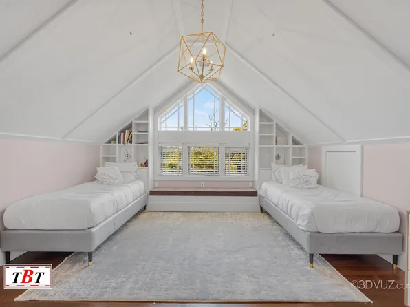 1132 East 32nd Street image 31 of 36