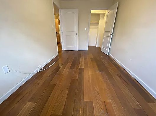 5th image of 1417 Longfellow Ave APT 3E