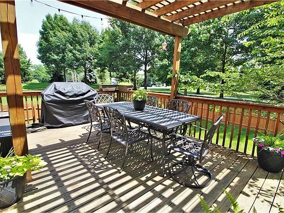 5th image of 4738 Haughton Ct
