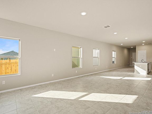 4th image of 5430 Shasta Pl